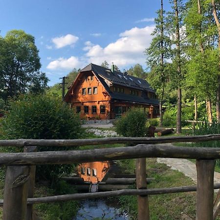 Kamenacka Myslivna Hotel Moravany  Eksteriør billede