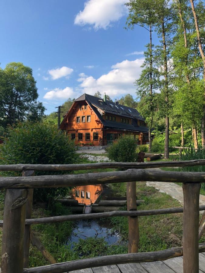 Kamenacka Myslivna Hotel Moravany  Eksteriør billede