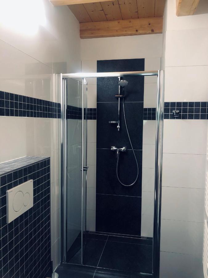 Kamenacka Myslivna Hotel Moravany  Eksteriør billede