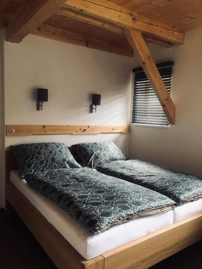 Kamenacka Myslivna Hotel Moravany  Eksteriør billede