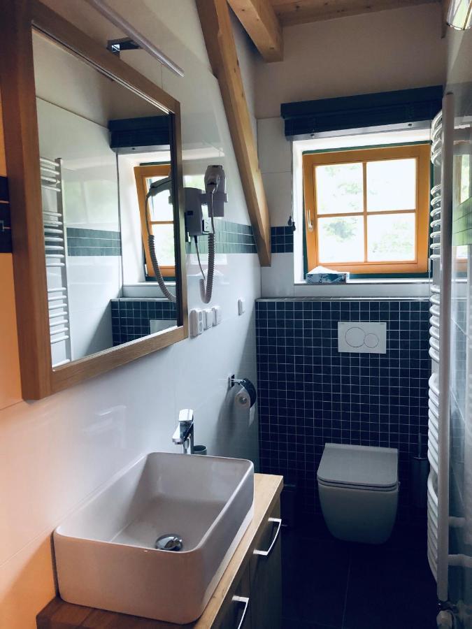 Kamenacka Myslivna Hotel Moravany  Eksteriør billede